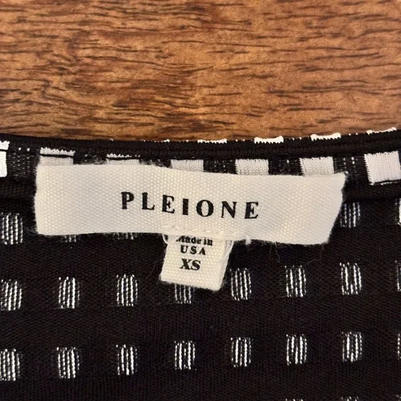 Anthropologie Pleione Gingham Black and White Checkered Women Top Scalloped - Picture 3 of 6